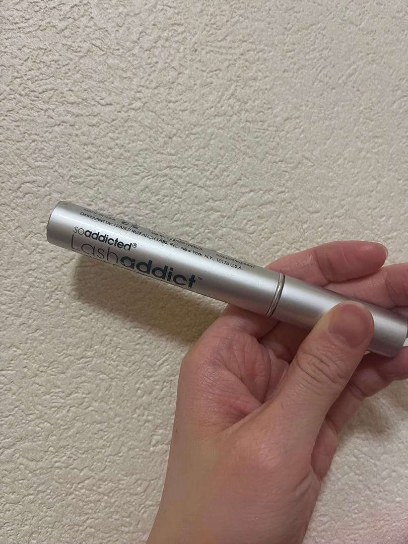 アイケア Lashaddict Eyelash Conditioning Serum