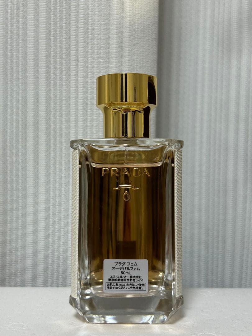 LA FEMME PRADA オードパルファム 50ml