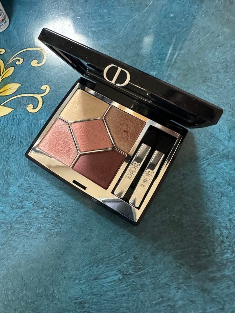 Dior ディオール　サンククルール　743 ローズチュール