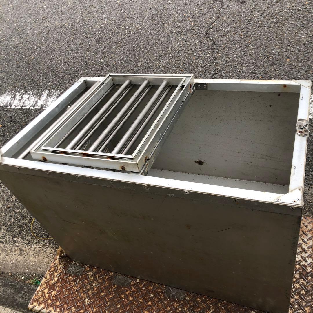 アルミ製犬用ケージ 通気孔付き