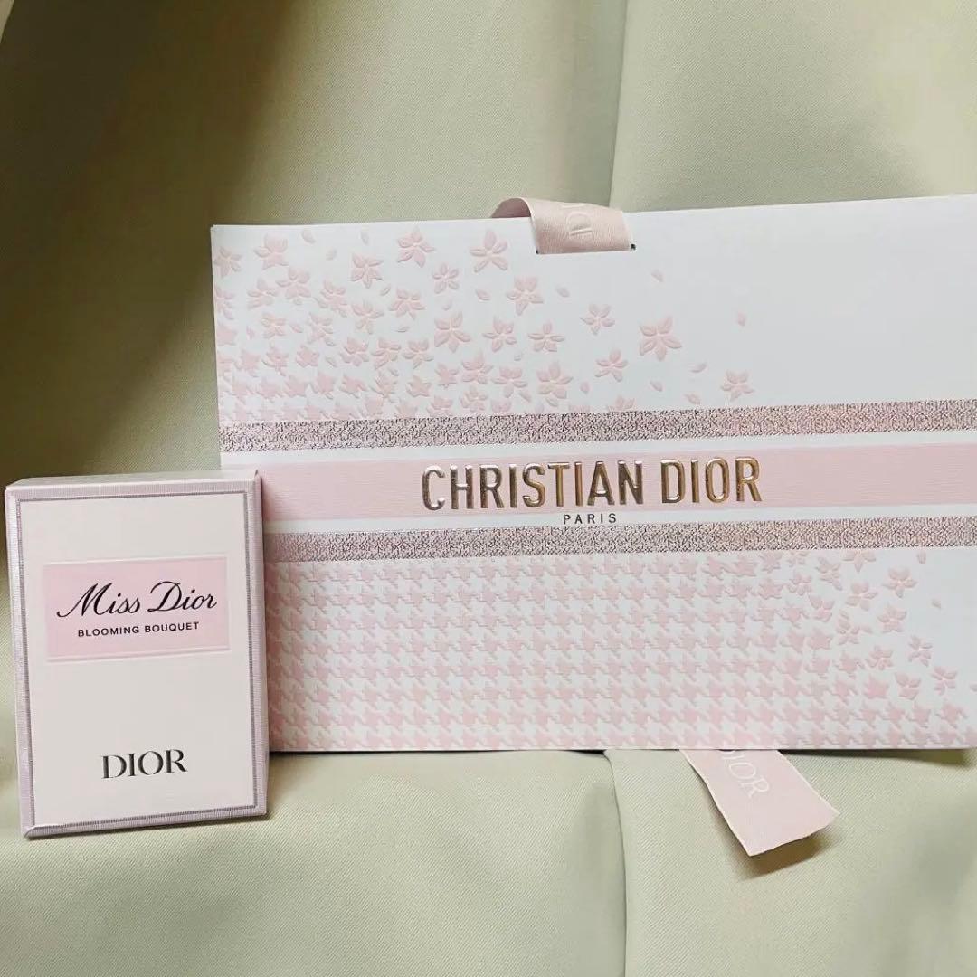 Dior ミス ディオール ブルーミング ブーケ (50mL)