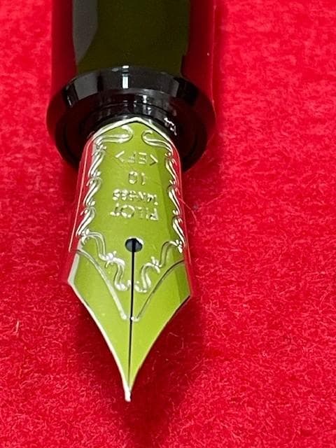 未使用品 パイロット万年筆 カスタム ヘリテイジ 912 14k EF 即送