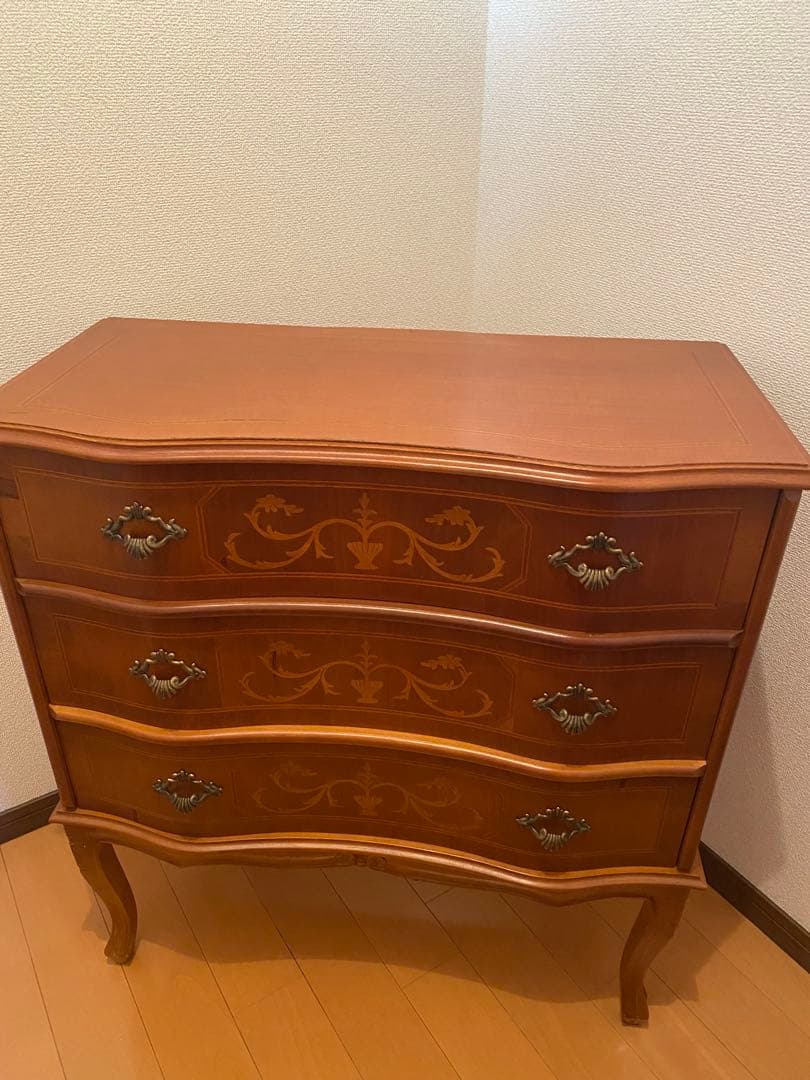 猫脚チェストロココ調　イタリア製　象嵌　木製チェスト 3引き出し