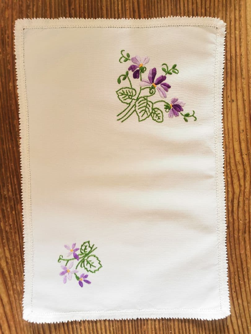 アンティーク/ヴィンテージ フランス 菫の刺繍クロス コットンリネン メティス風