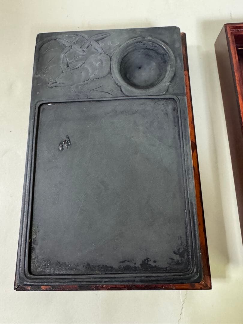 希少品　硯と硯箱　縦18.5cm 横11.5cm