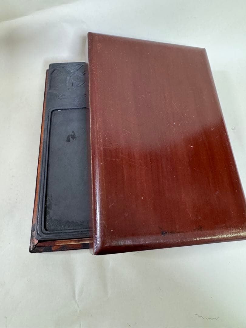 希少品　硯と硯箱　縦18.5cm 横11.5cm
