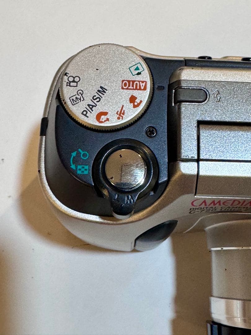 OLYMPUS C-720UZ 完動 CCD レトロデジカメ 美品