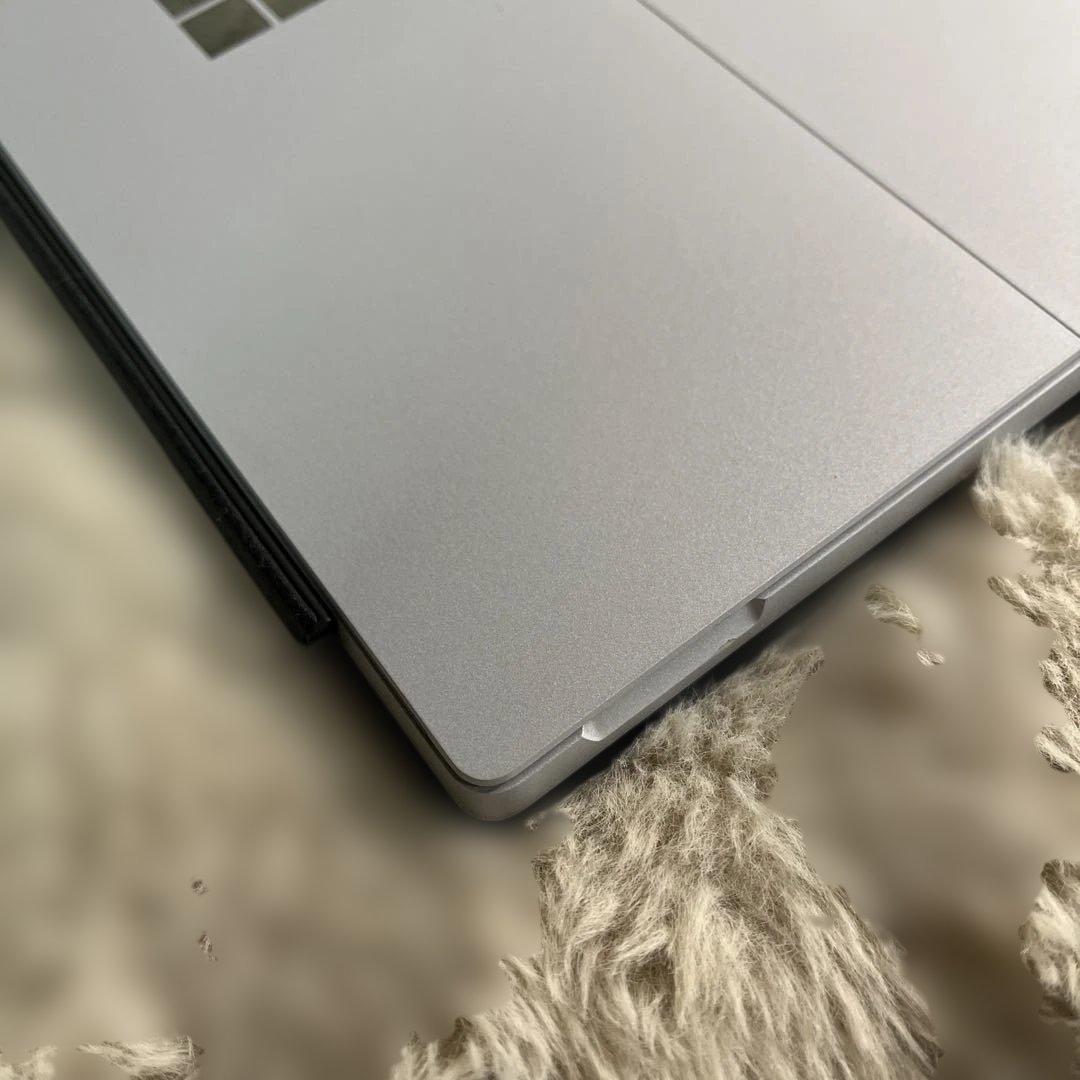 Surface Pro 5 Core i5-7300U 12.3インチ