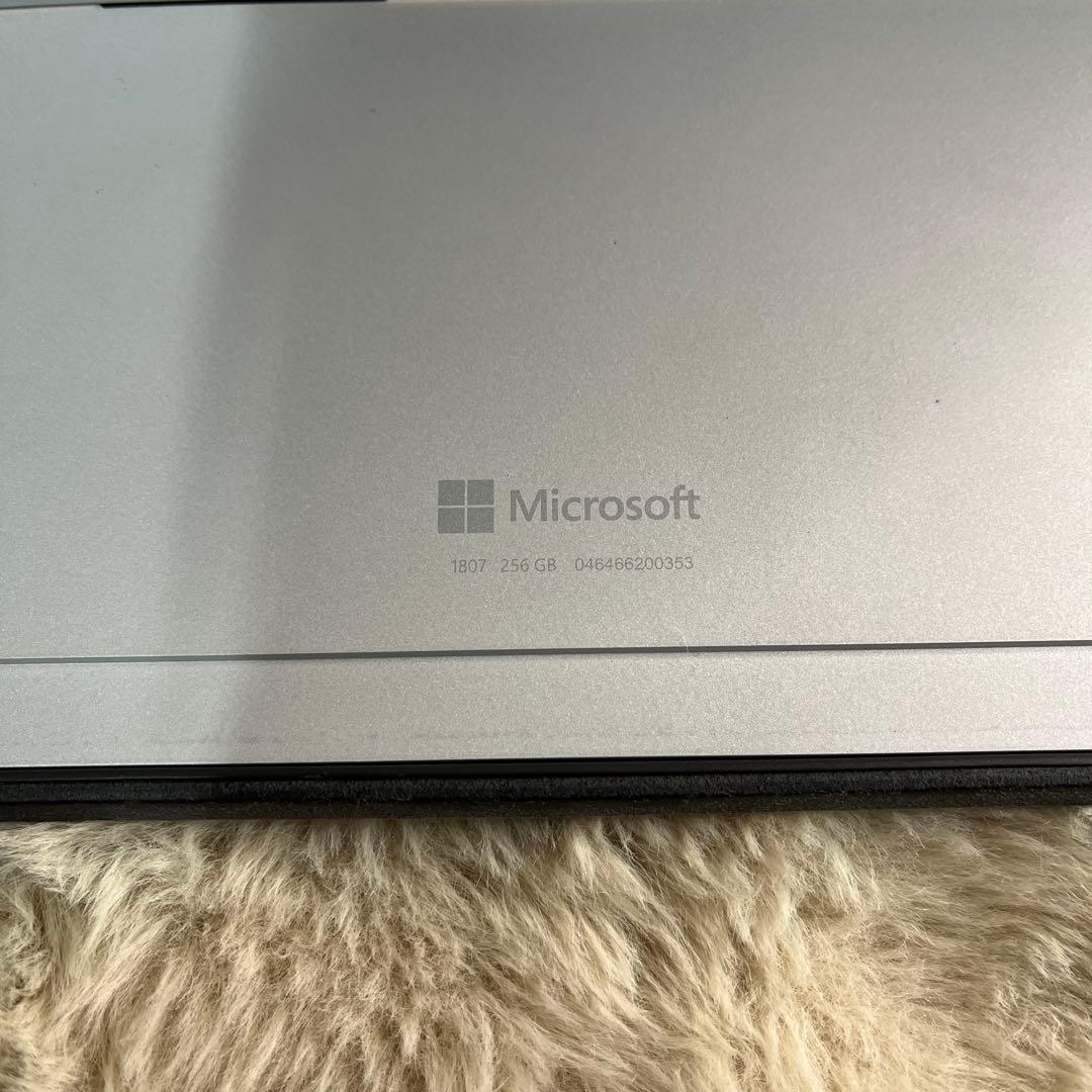 Surface Pro 5 Core i5-7300U 12.3インチ