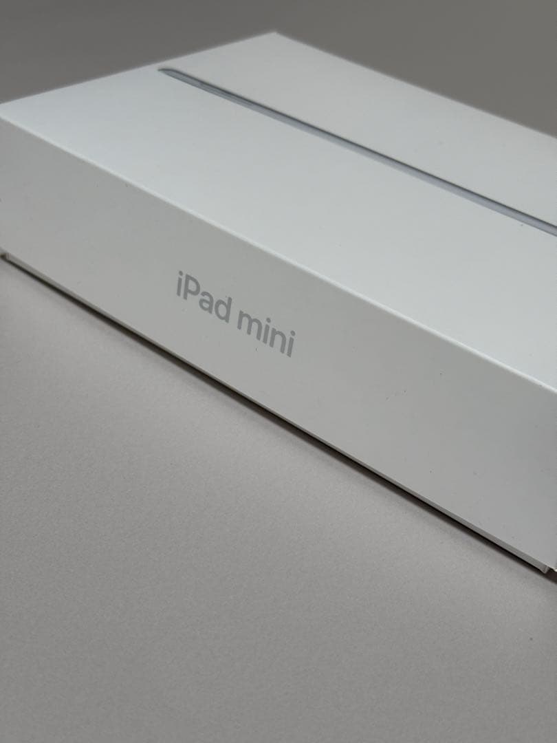 iPad mini シルバー 7.9インチ 本体 MUU52J/A