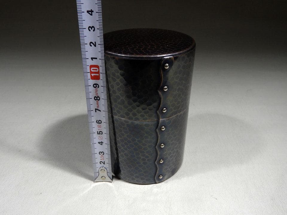 ●新品同等 玉川堂 茶筒 定番 鋲打 紫金色 鎚起銅器 茶道具 美品 黄布 共箱