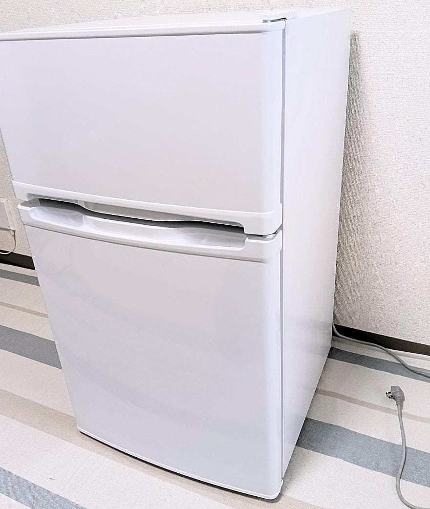 送料無料　2023年製　消毒済みMAXZEN 85L 冷蔵庫 JR085HM01