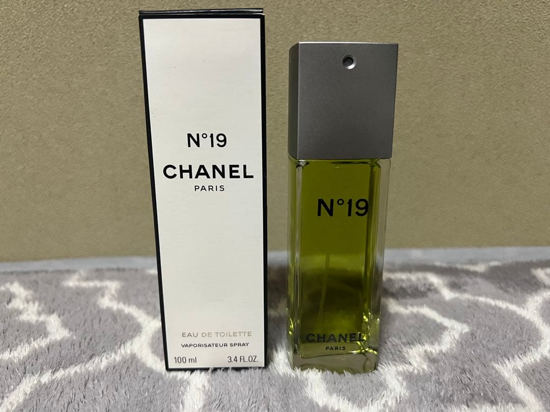 M*I様 新品 シャネル No.19 100ml CHANEL PARIS 香水