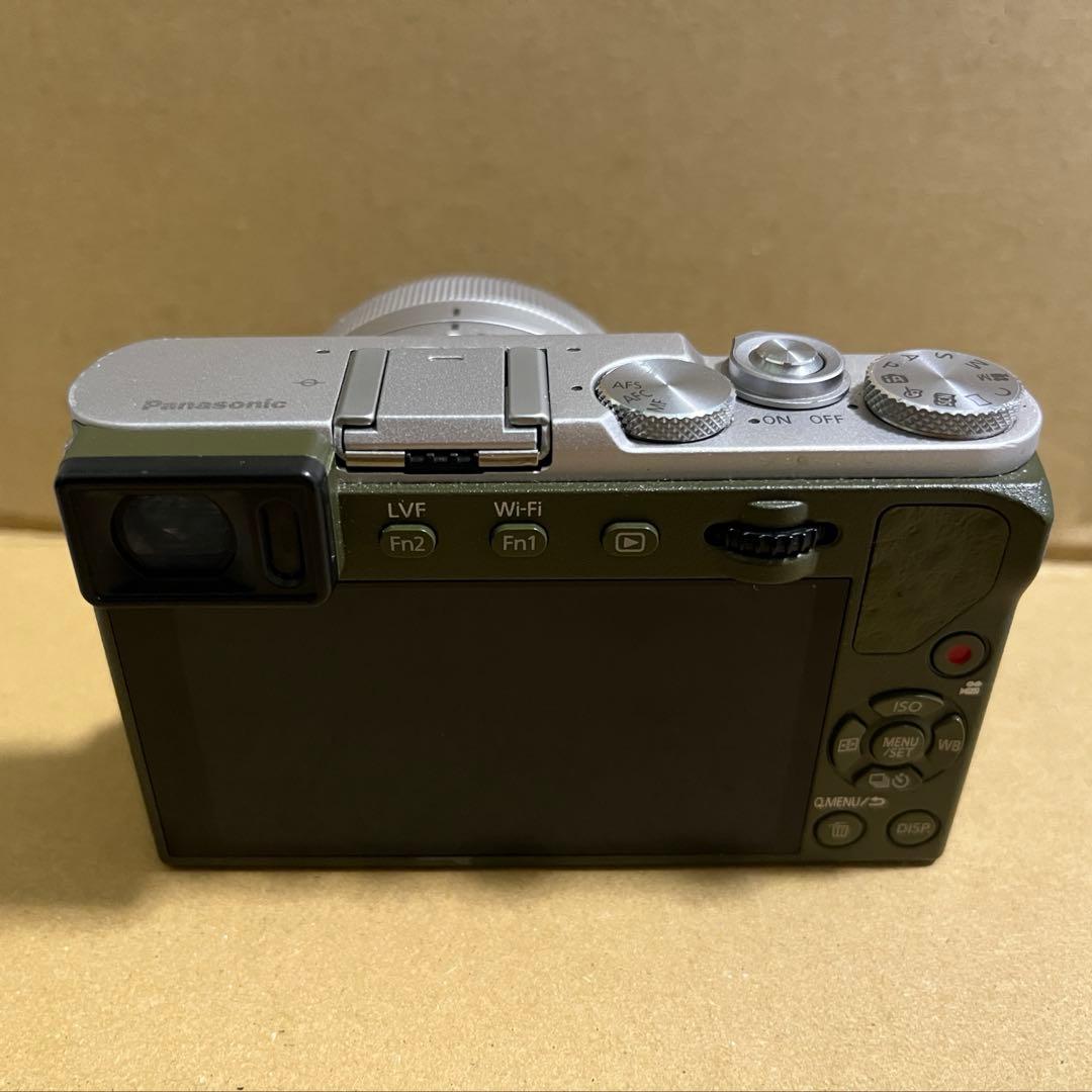 パナ　DMC-GM5 グリーンキットレンズ+おまけレンズ【中古】