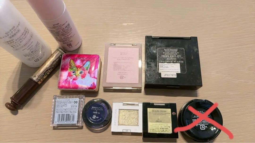 12点まとめ売り♡デパコス美品ラメアイシャドウ、ハイライト、下地、化粧水