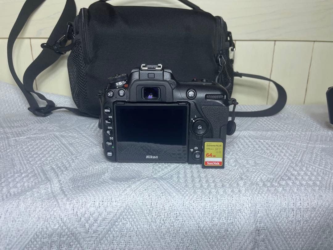 Nikon D7500 デジタル一眼レフカメラ