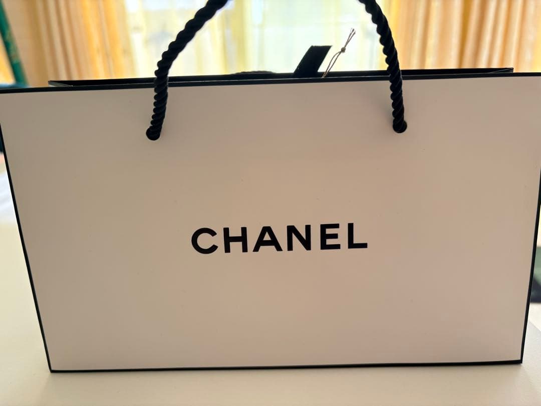 CHANEL LE LIFT ハンドクリーム
