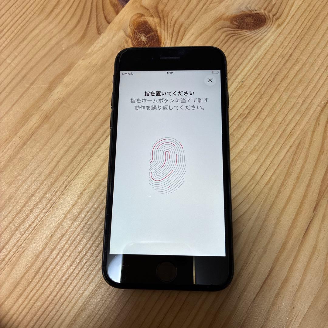 ジ*ー様 iPhone SE 第三世代　64GB SIMフリー　バッテリー100
