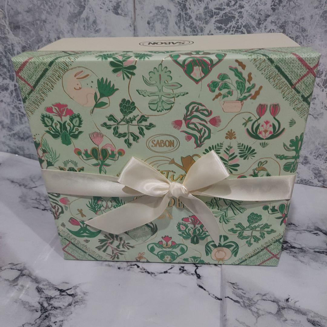 ☆新品未使用☆SABON ボディケアギフトボックス 植物モチーフ