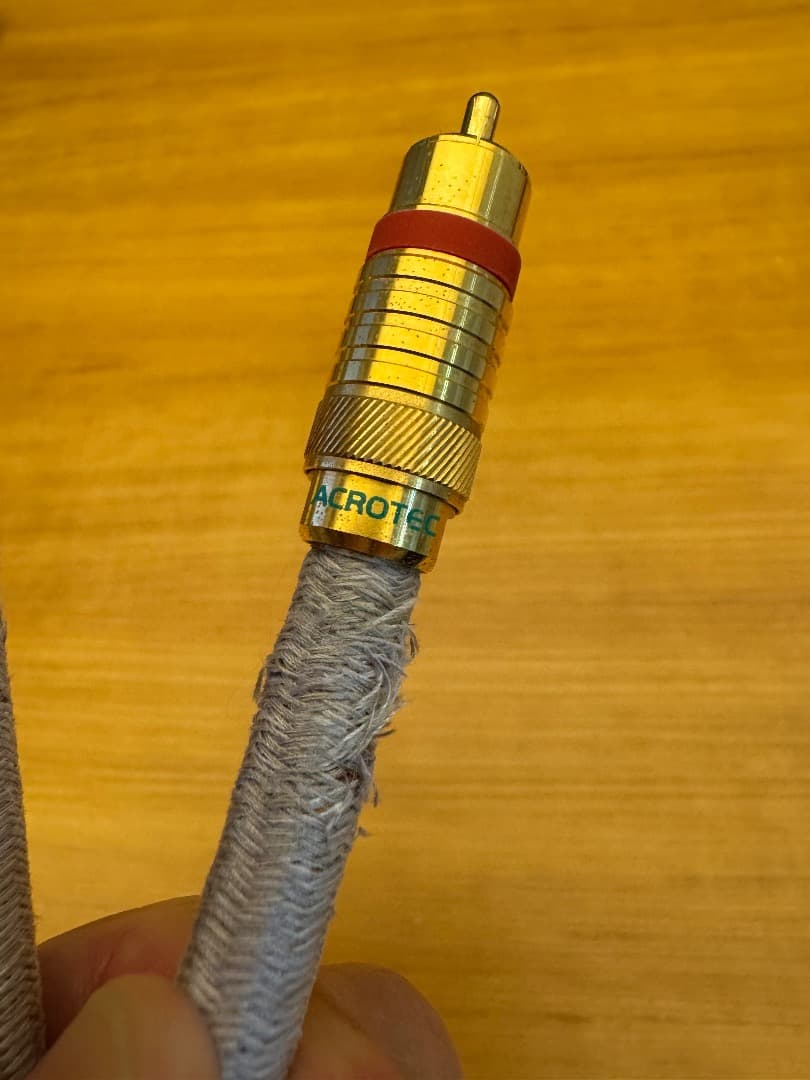 RCAケーブル ACROTEC 1.5m （CDとアンプの接続で使用）