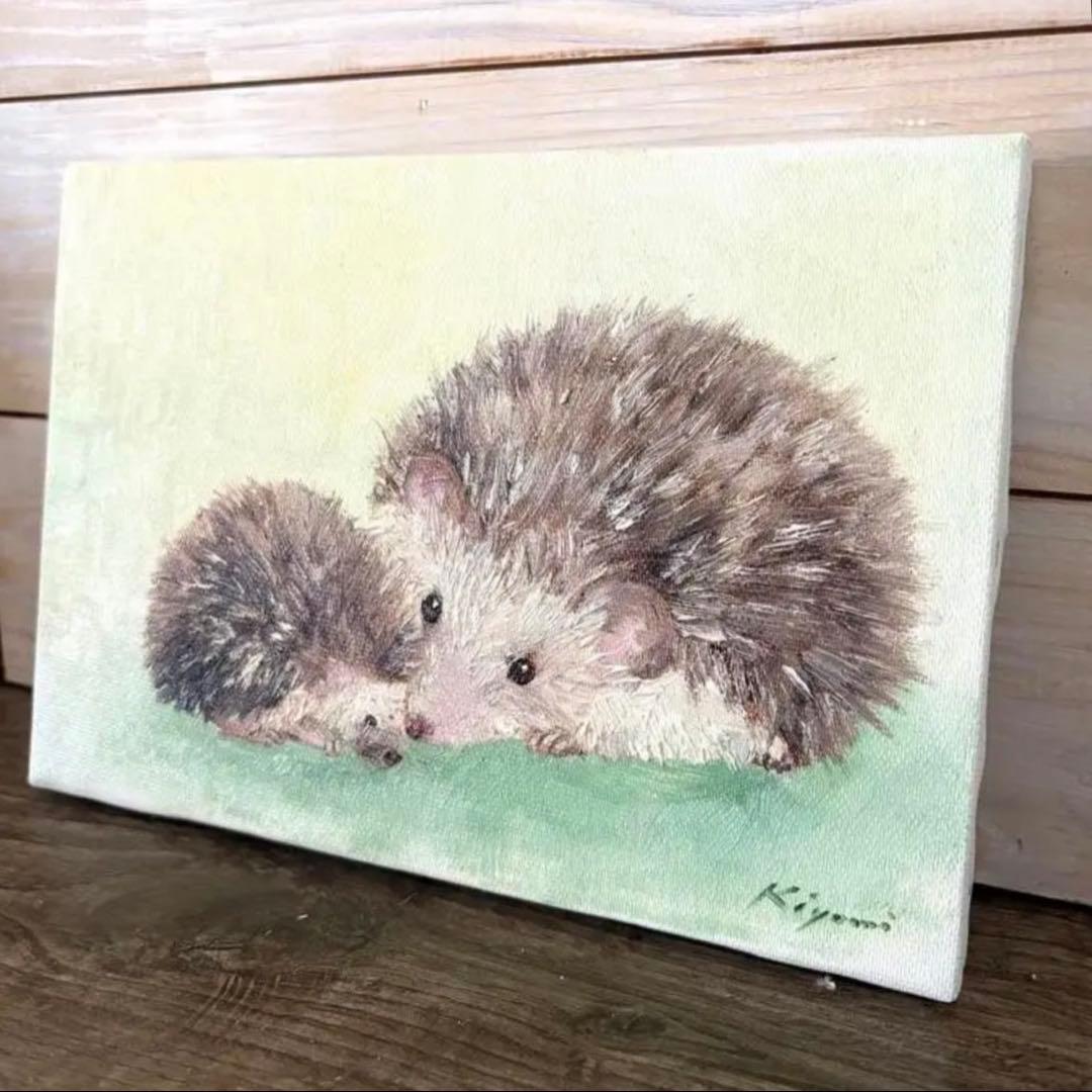 ハリネズミの親子の油彩画