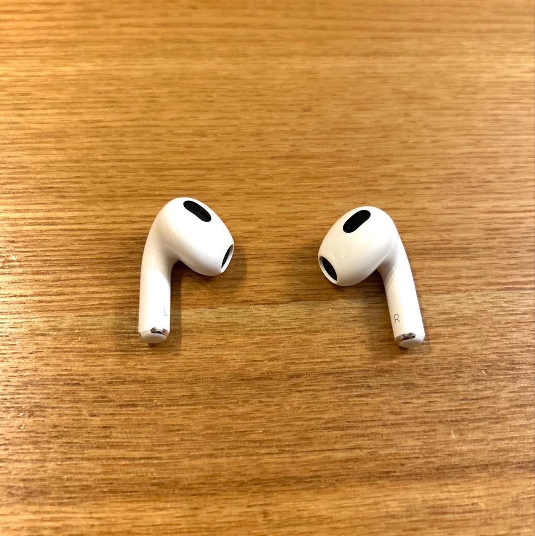 Apple アップル 純正 AirPods(第3世代) イヤホン ケース付き