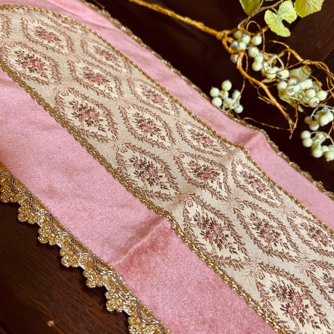 ベルギー ドイリー アンティーク　刺繍 ゴブラン織り　おまけ家具用タッセル