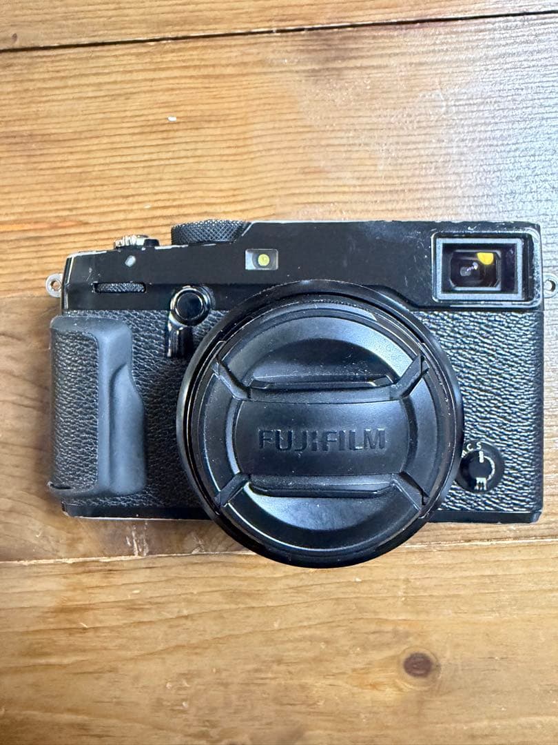 Fujifilm X-Pro 2 XF18mm f2.0セットレンズ難あり