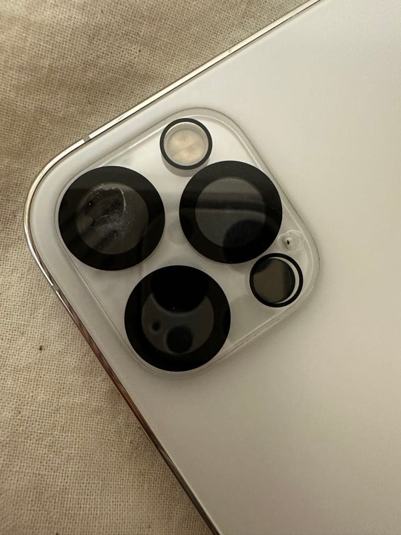 ⭐︎レンズ割れ有、ジャンク⭐︎iPhone12proシルバー、SIMフリー