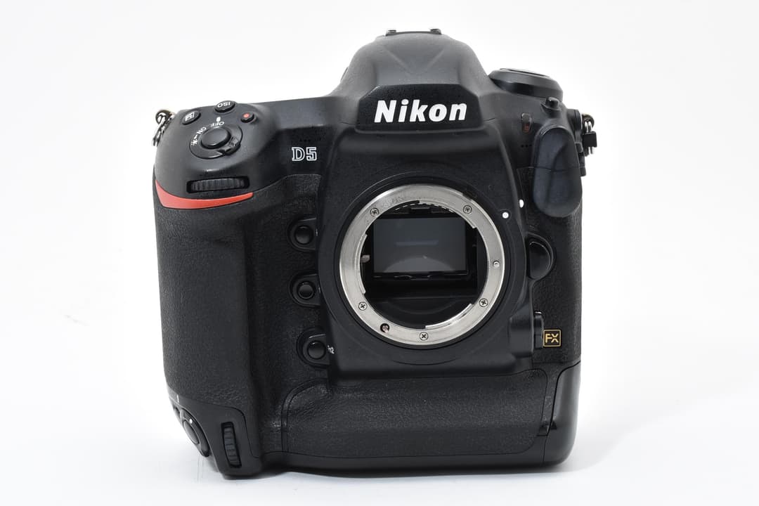 ■極上品■ ニコン D5 CF-Type デジタル一眼 #C856