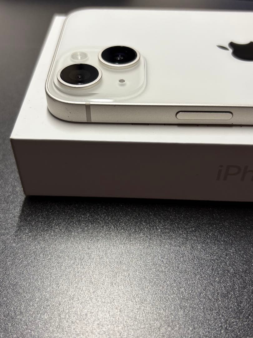 iPhone 14 128GB ライトニングケーブル EarPods付き