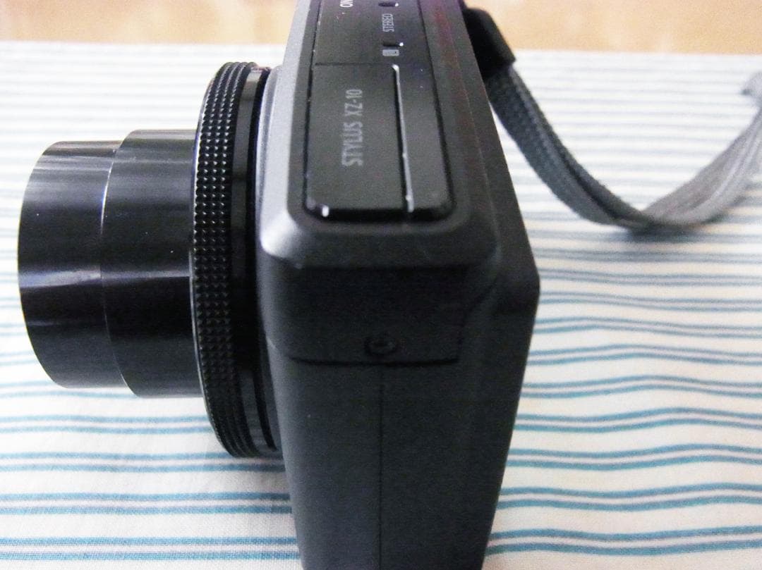 デジタルカメラ OLYMPUS STYLUS SZ-10