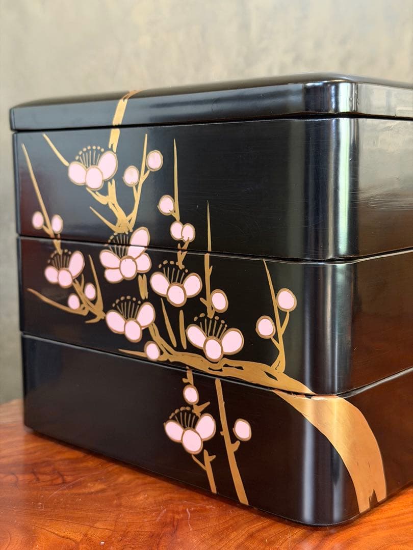 黒塗 三段重 枝梅蒔絵 漆器 お重箱 正月・祝い用　美品