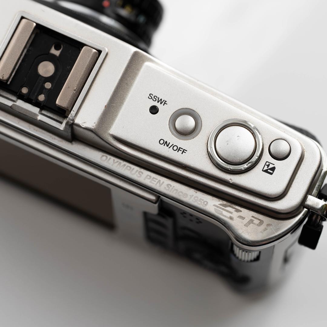 訳アリ☆【写ルンです感覚のコンデジ】OLYMPUS PEN E-P1 24mm