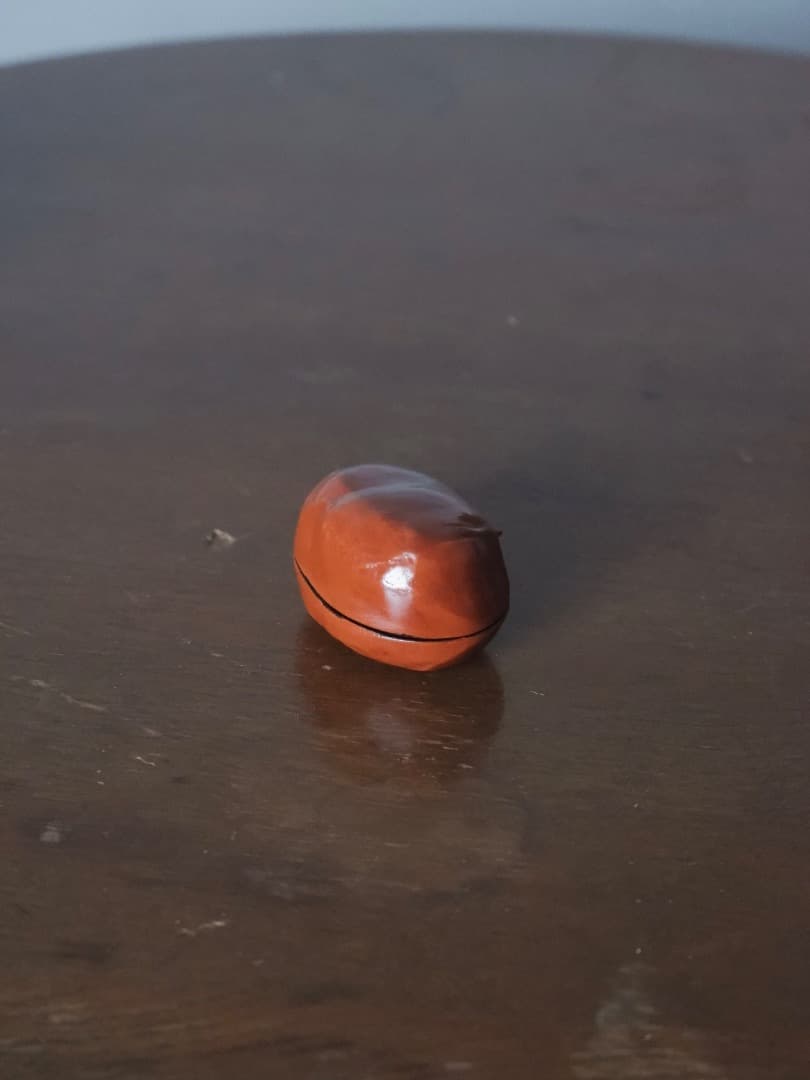 隆弘峯　乾漆　栗香合　金箔裏　茶道具　香道具　漆工芸　Q2518