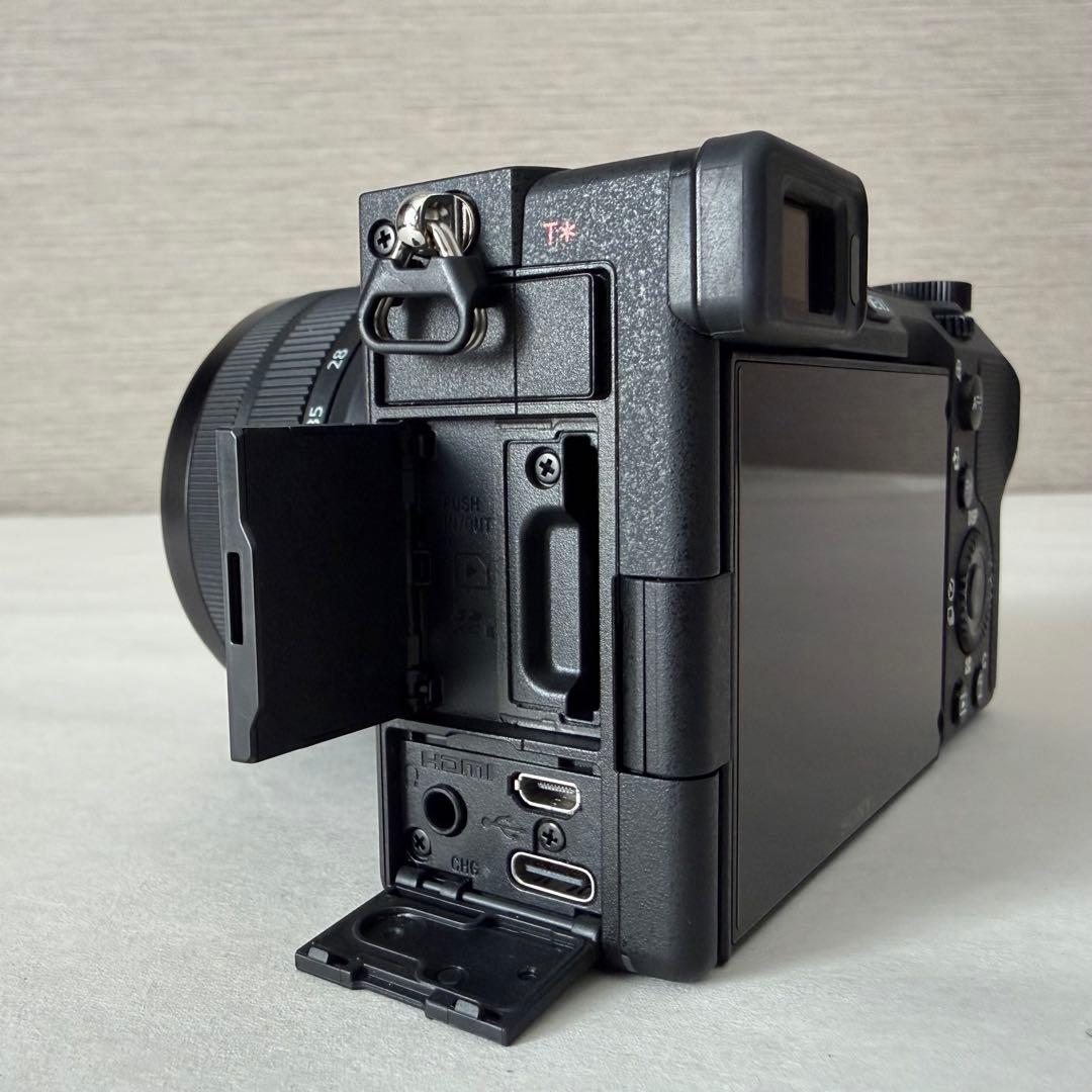 【美品】SONY α7C ILCE-7CL シャッター1651回 付属品充実