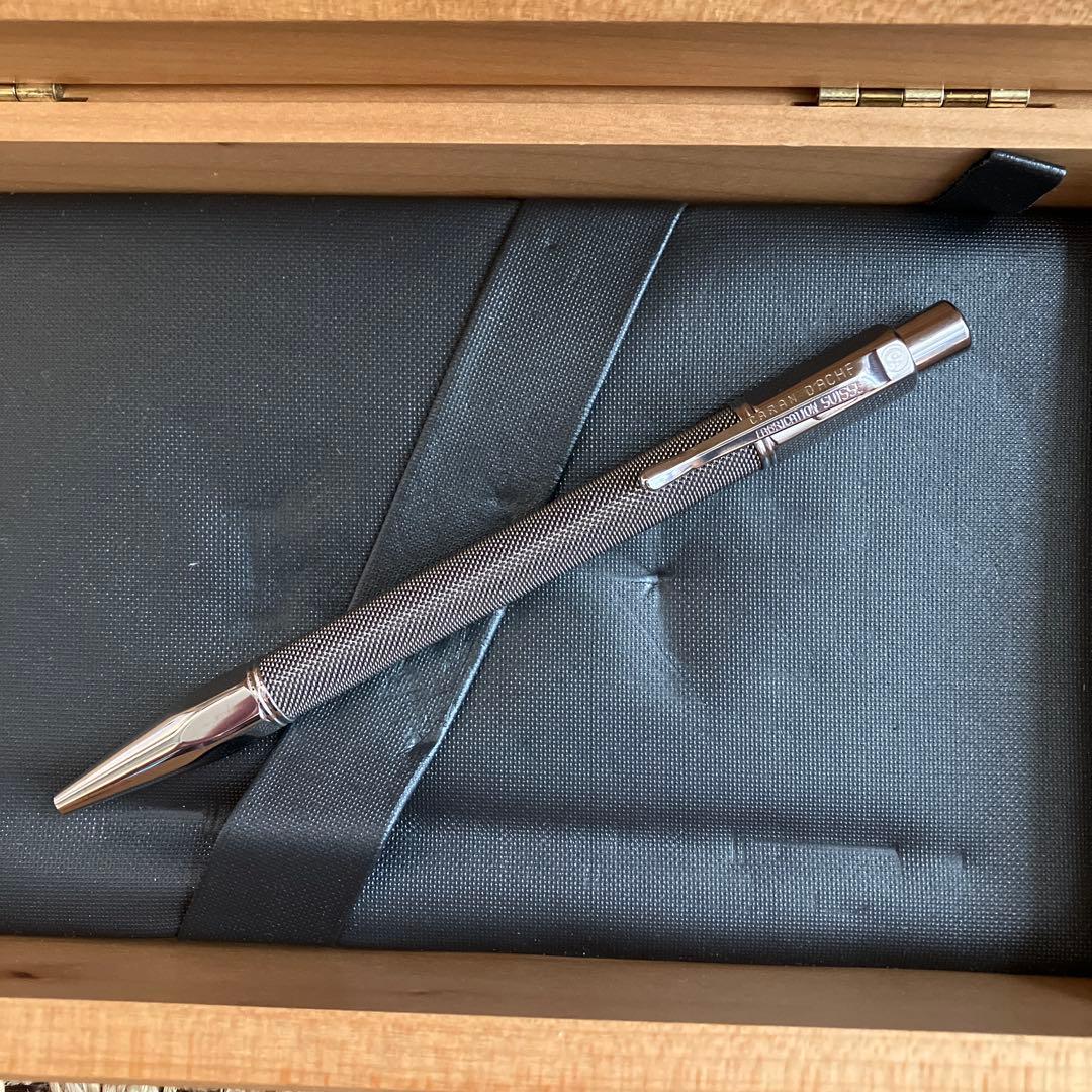 CARAN d'ACHE ボールペン 専用ケース付き
