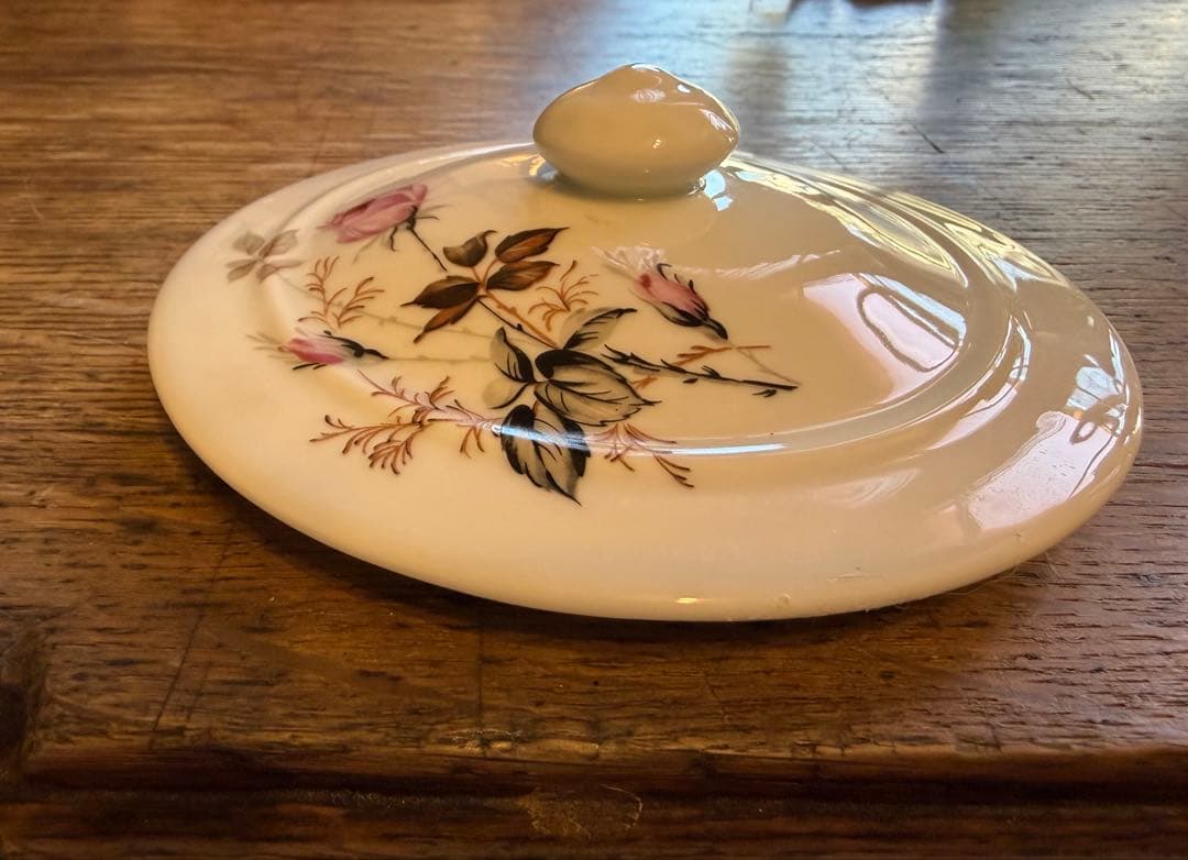 美品　フランス食器　スピエール　蓋のみ　バラ