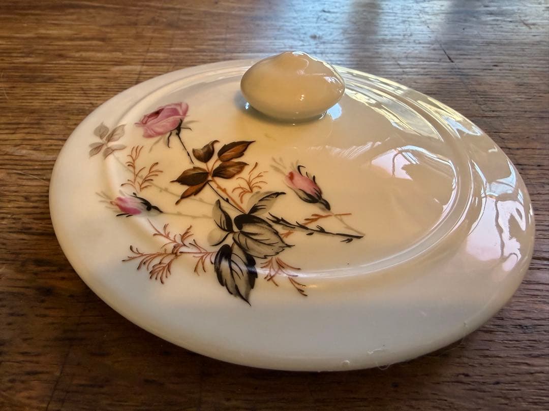 美品　フランス食器　スピエール　蓋のみ　バラ