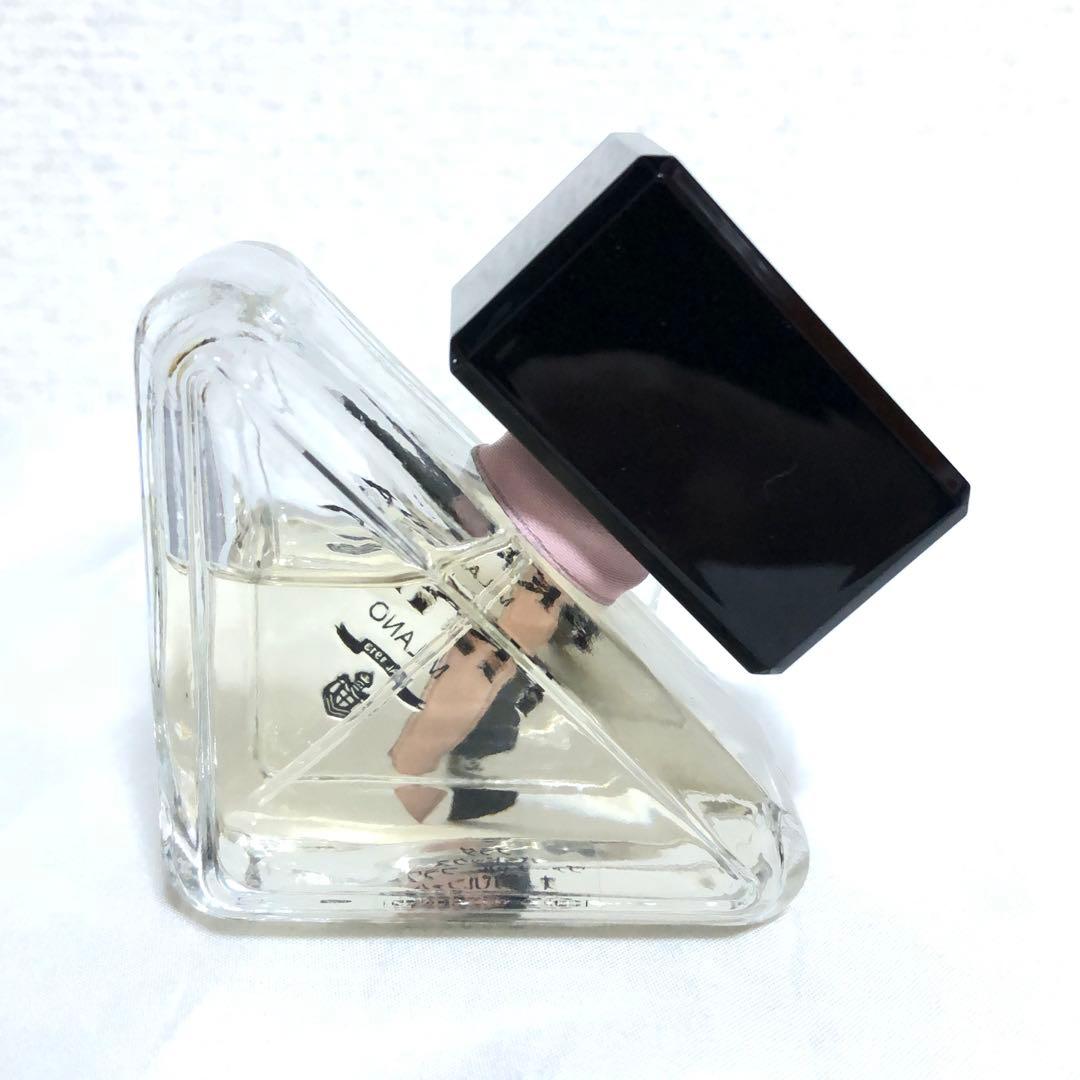 プラダ パラドックス ヴァーチャル フラワー オーデパルファム 30ml 香水