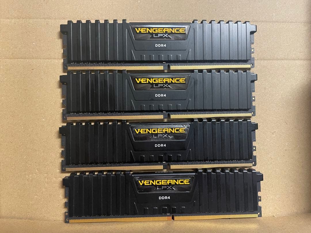【正常判定】DDR4 8GB×4枚 VENGEANCE CORSAIR