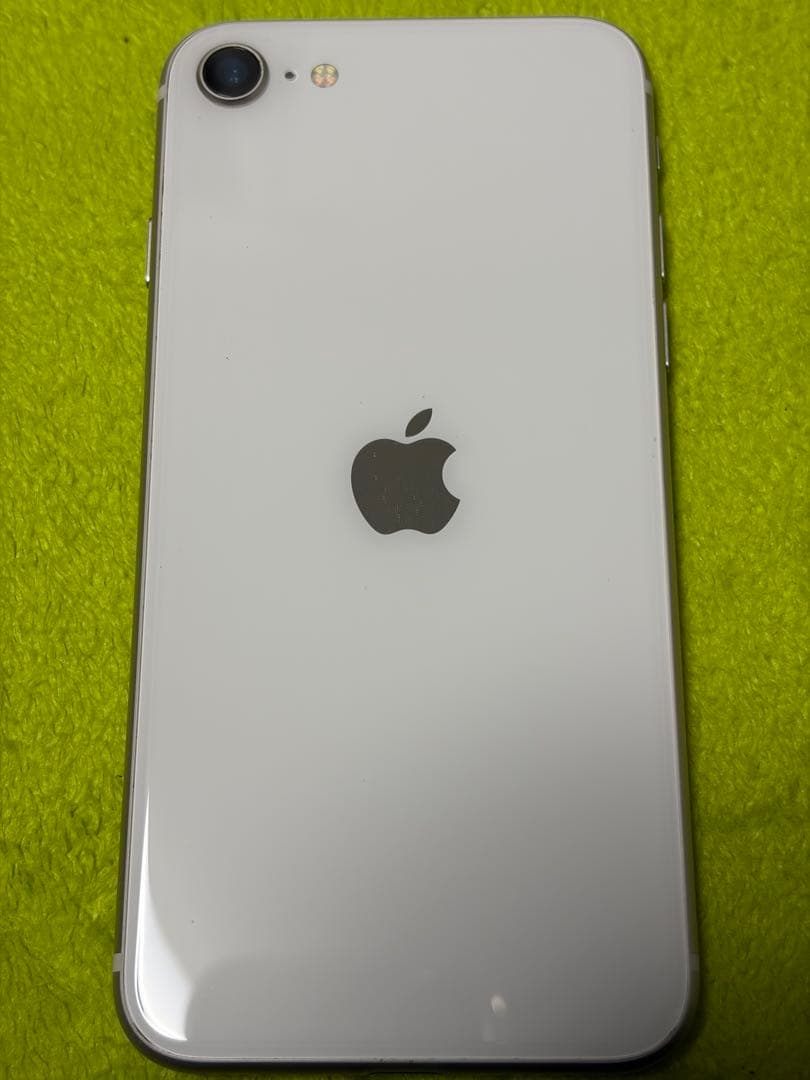 iPhone SE（第3世代）256GB ホワイト