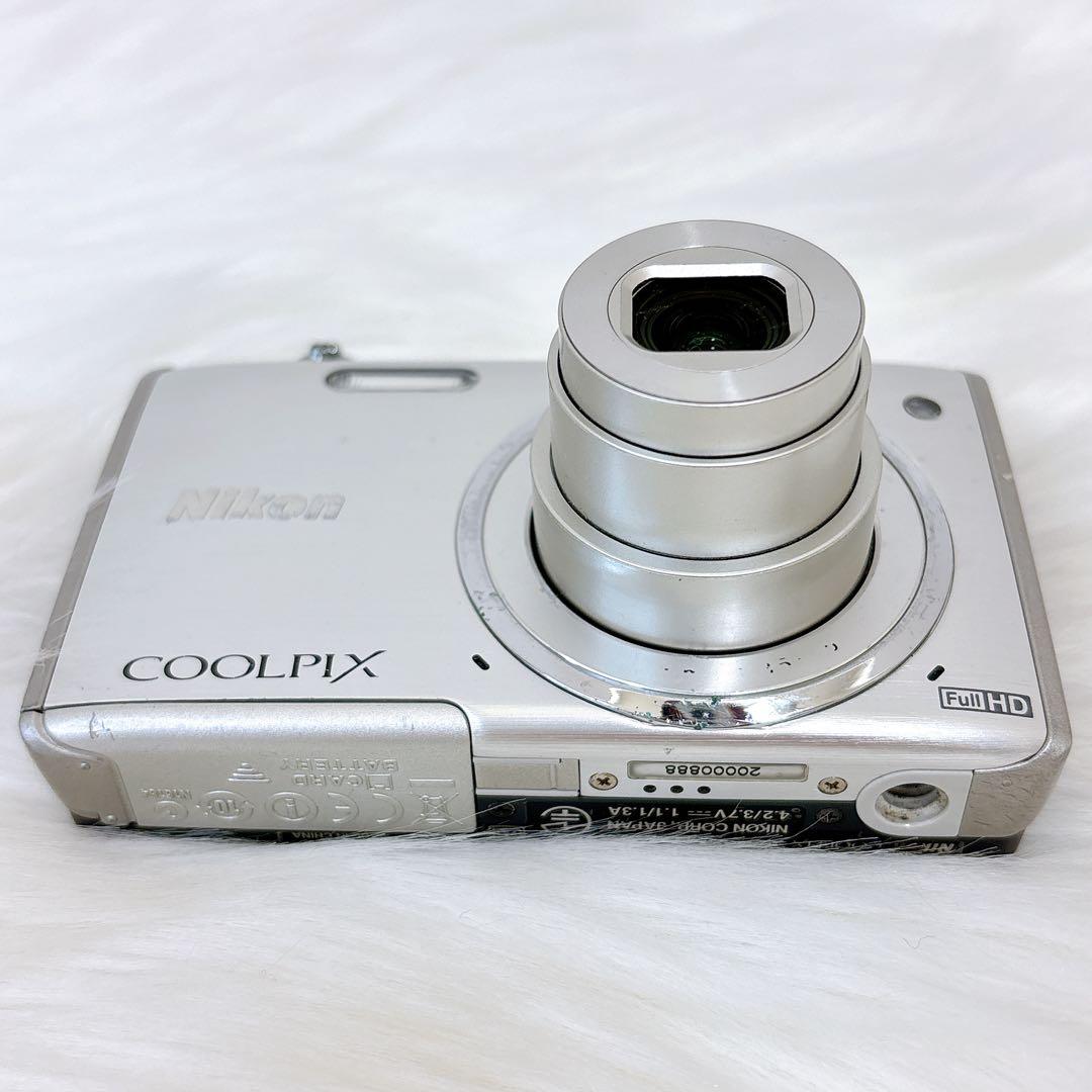 箱付き✨ニコン　クールピクス　s5200 デジカメ　コンデジ　コンパクト