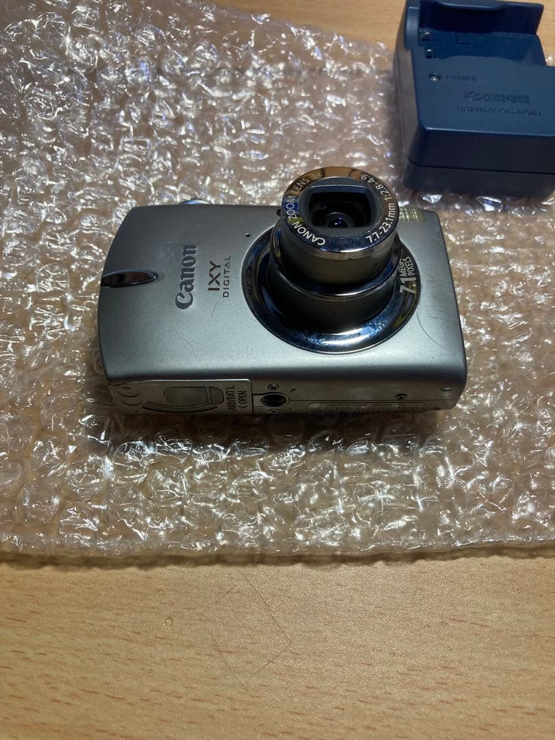 Canon IXY DIGITAL 600 《バッテリーとSDカード付属