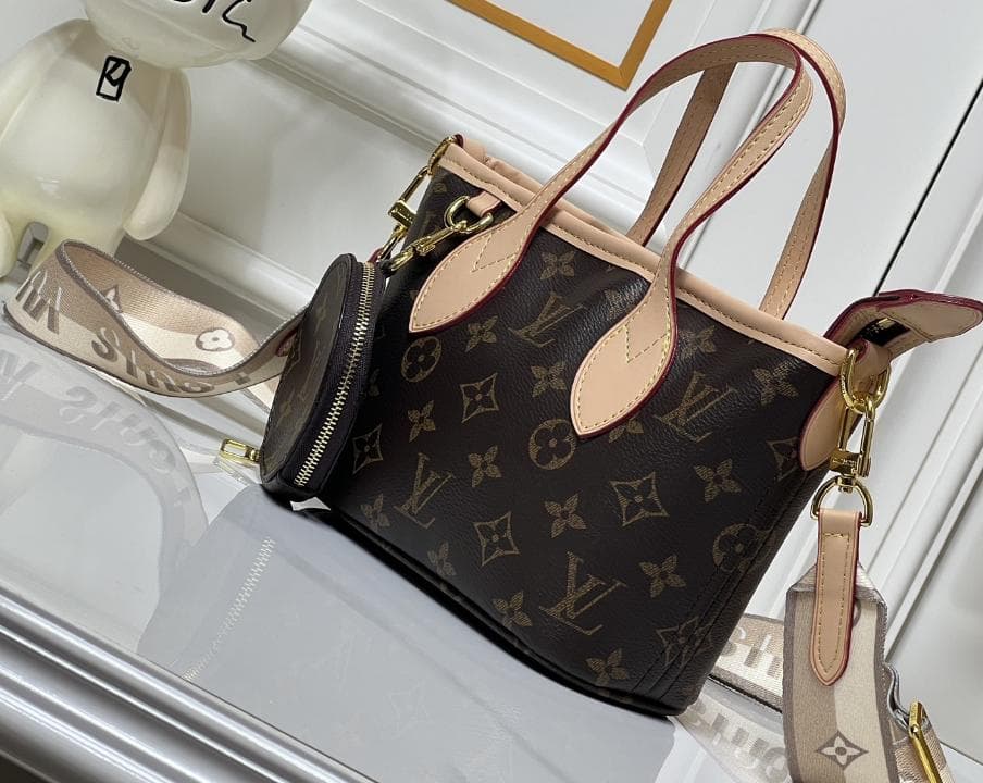LOUIS VUITTON ネヴァーフル ベージュ M46705