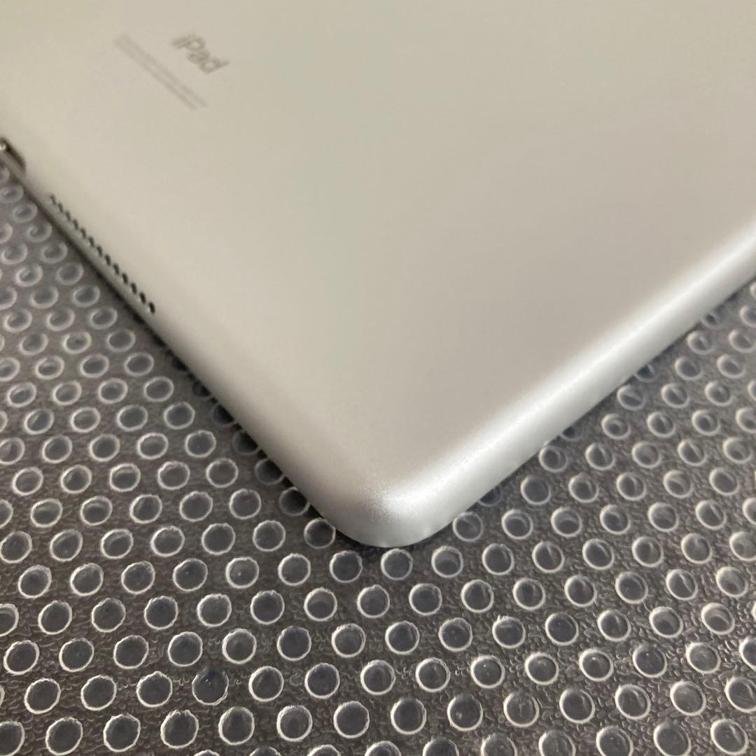 2960【早い者勝ち】美品☆電池良好☆iPad8第8世代32GB WIFIモデル
