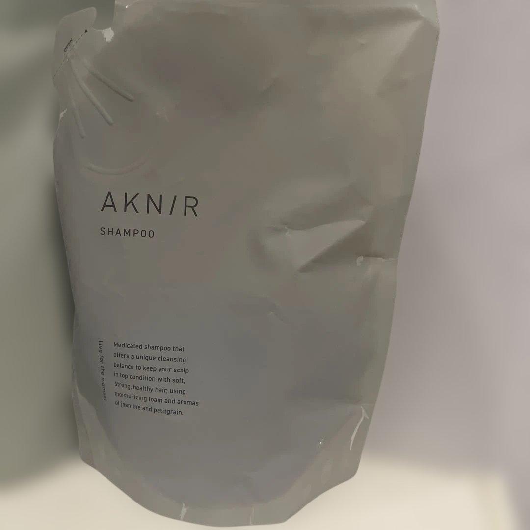 AKN/R シャンプー & トリートメント セット