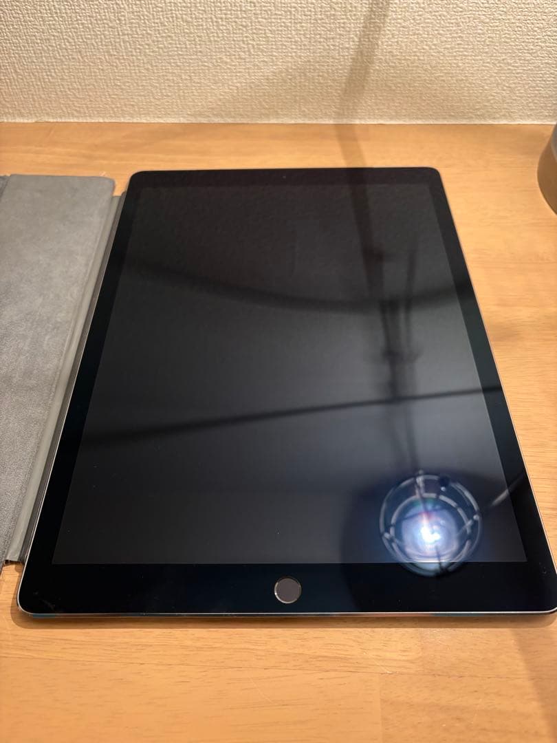 iPad Pro 12.9-inch Wi-Fi, Cellular 第1世代