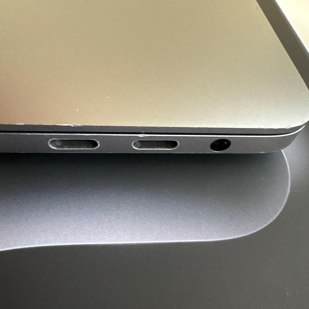 MacBook Pro 2019 13インチ メモリ16GB SSD512GB