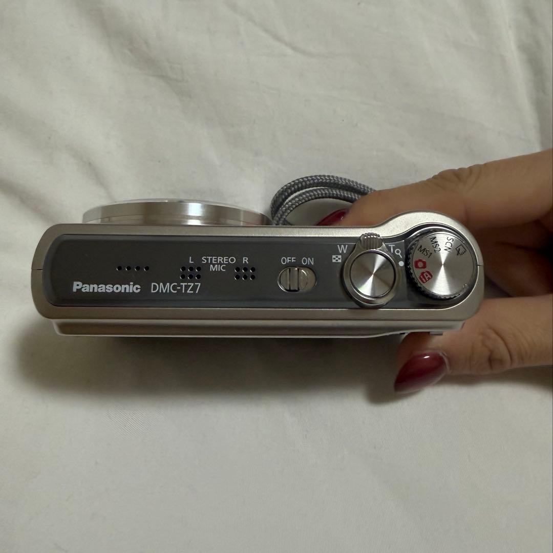 Panasonic LUMIX 12x コンパクトデジタルカメラ